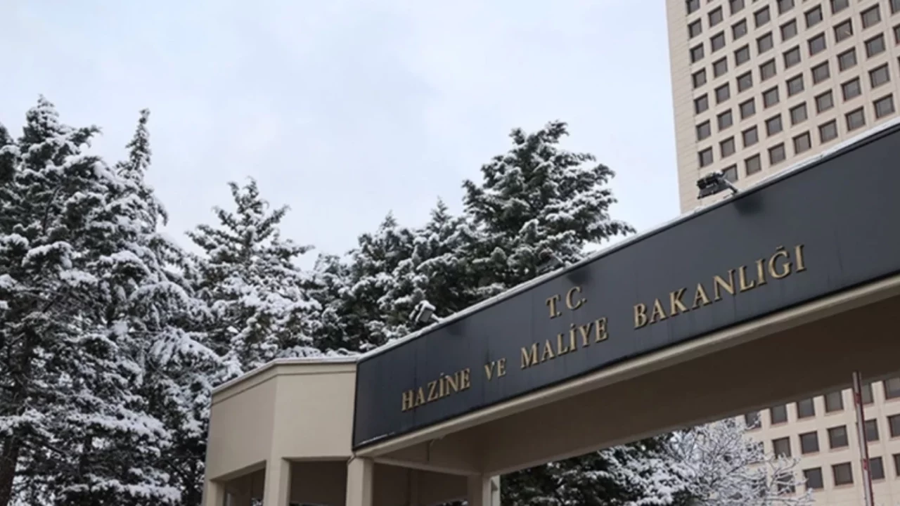 Hazine iki ihaleyle 26,8 milyar lira borçlandı