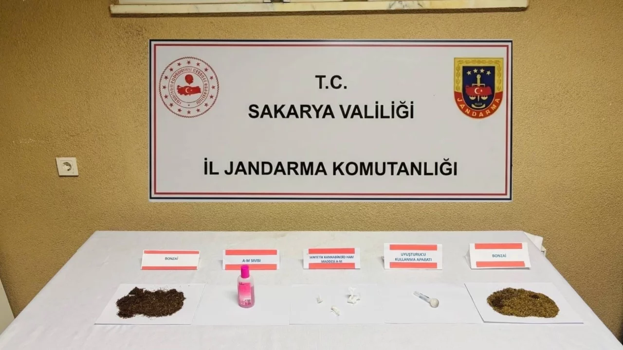 Sakarya'da uyuşturucu operasyonu: 9 tutuklama