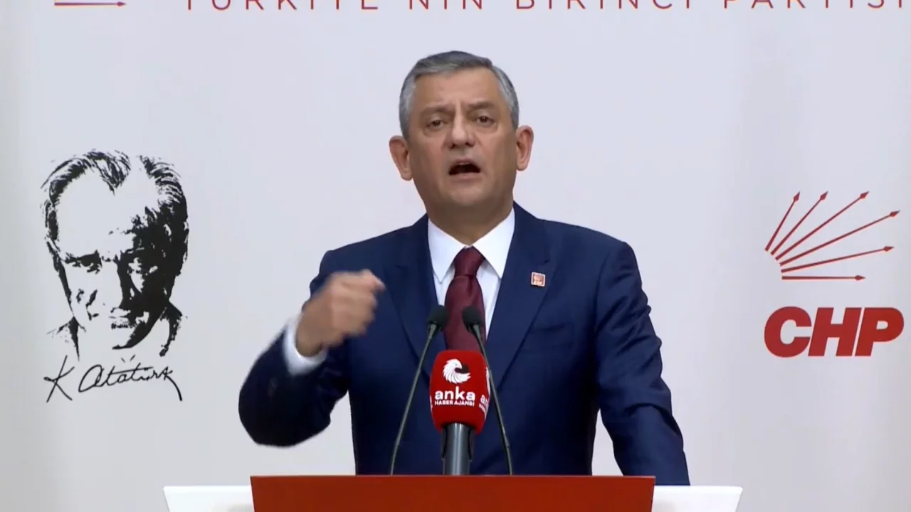 Özgür Özel, Akın Gürlek'in 452 milyon TL'lik gayrimenkulu olduğunu söyledi