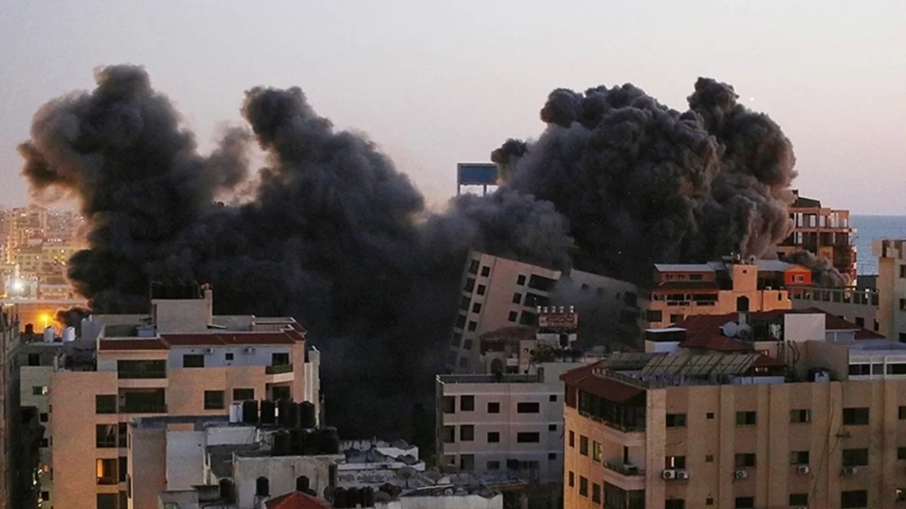 İsrail'in Gazze Şeridi'ne saldırılarında can kaybı 72 bin 249'a yükseldi