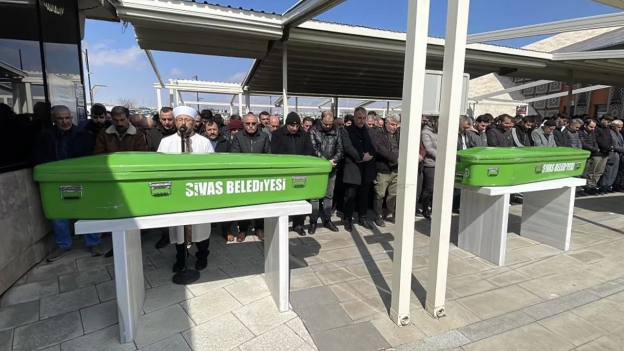 Aile faciası! 15 yaşındaki çocuk babasını ve abisini öldürdü