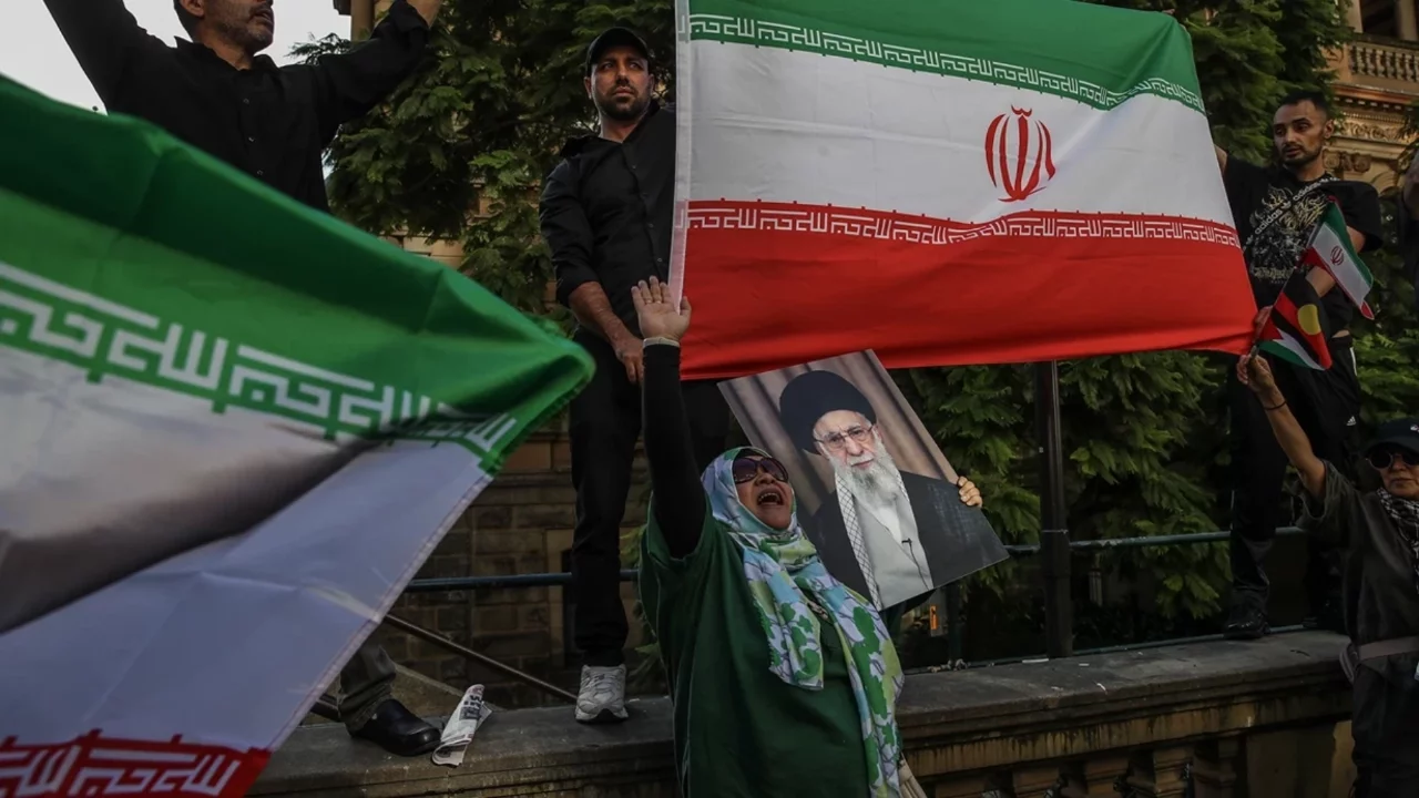 İran'da casusluk operasyonu: 55 kişi gözaltında