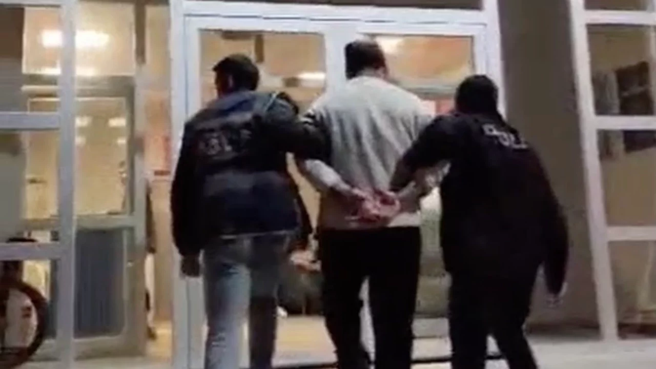 Bursa'da kesinleşmiş hapis cezası bulunan 2 şahıs yakalandı