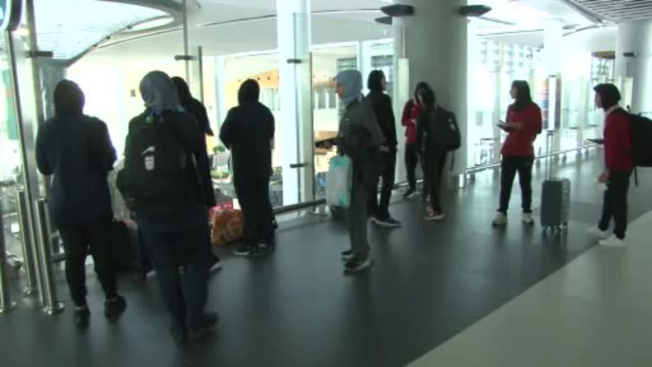 İran Kadın Milli Futbol Takımı İstanbul'da