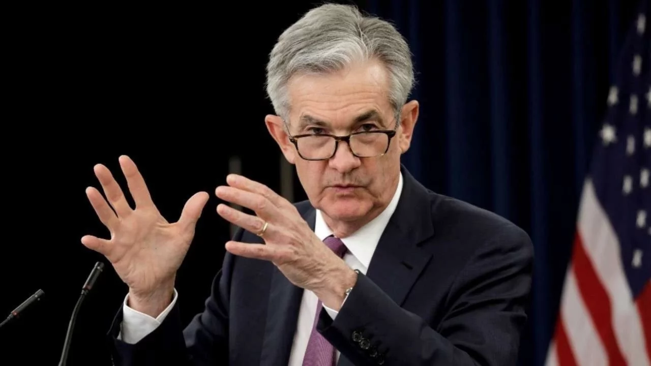 Fed Başkanı Powell: Yükselen enerji fiyatları genel enflasyonu daha da artıracak