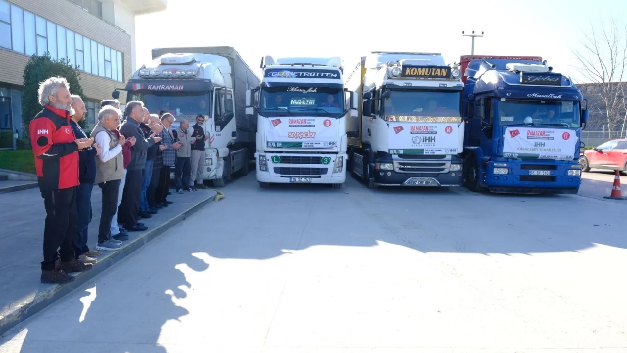 İHH Bursa Şubesi Gazze, Suriye ve Sudan'a 18 tır yardım malzemesi gönderdi