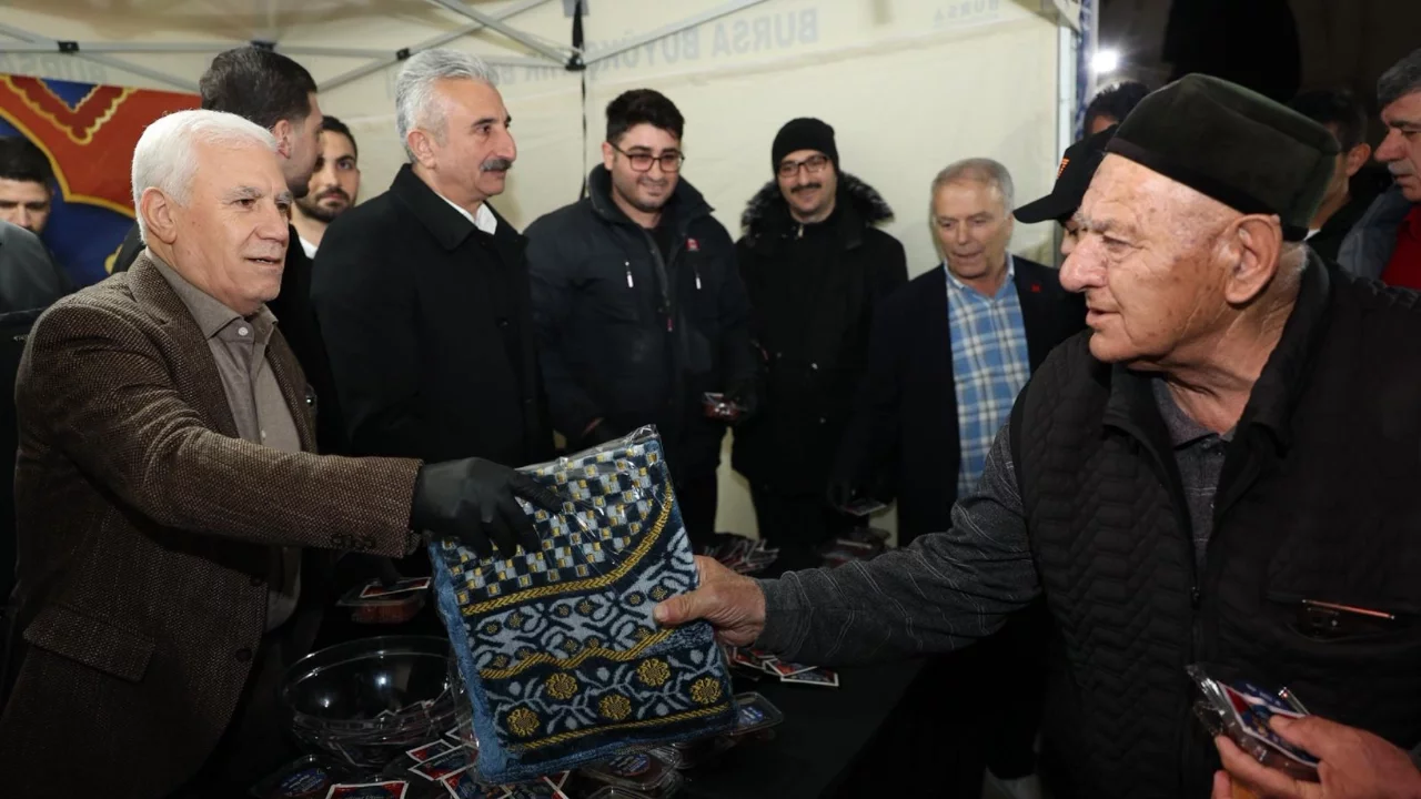 Bursa'da Ramazan bereketi paylaştıkça çoğaldı