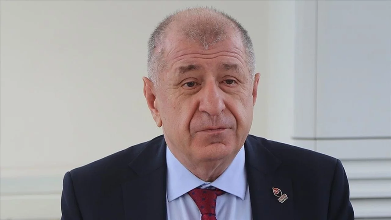 Ümit Özdağ: Baskının yerini özgürlüğün aldığı bir Türkiye'de sevdiklerinizle birlikte nice mutlu bayramlar