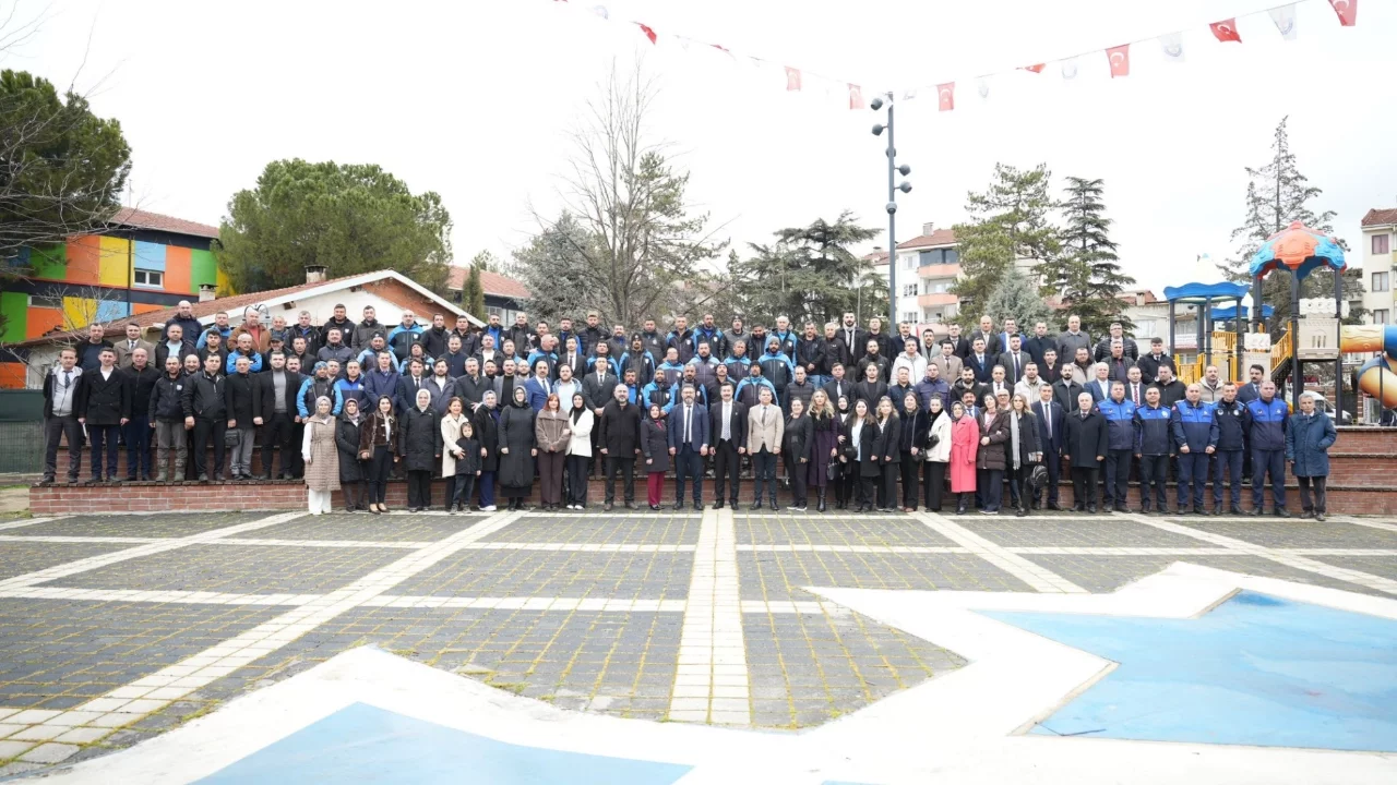 Yenişehir Belediye Başkanı Ercan Özel: "Sizler bu şehrin görünmeyen kahramanlarısınız"