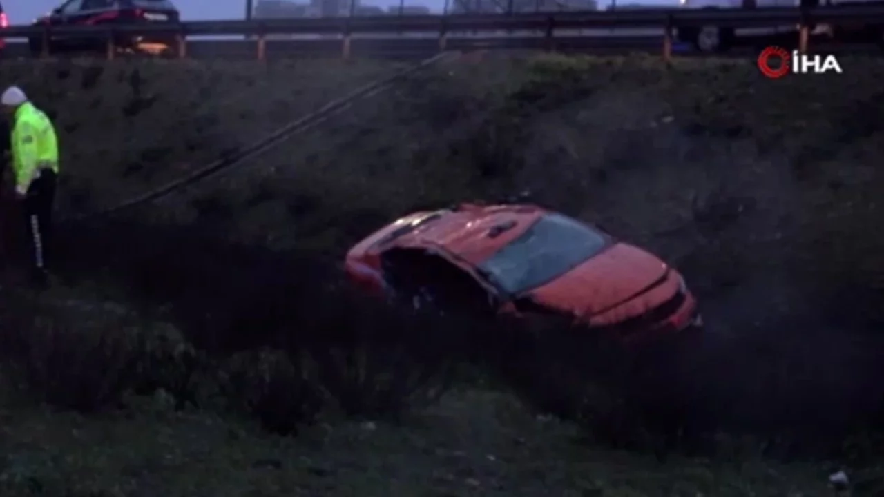 Ticari taksi su kanalına uçtu: 3 ölü, 1 yaralı