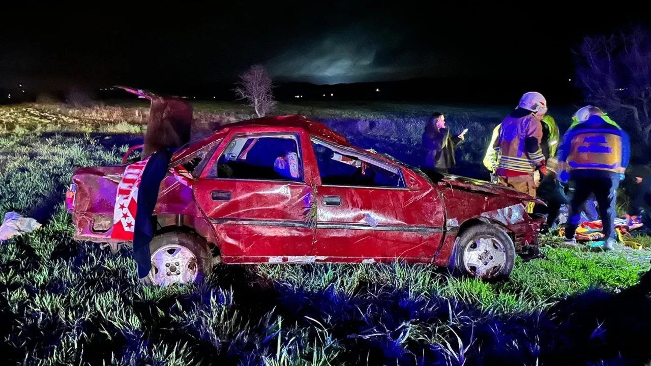 Bayram arifesinde feci kaza: Ölü ve yaralılar var