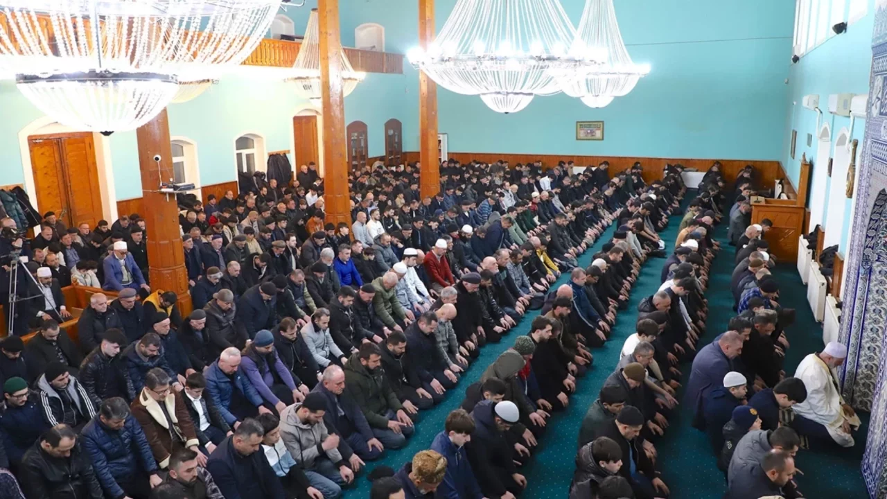 Azerbaycan'da Ramazan Bayramı kutlanıyor