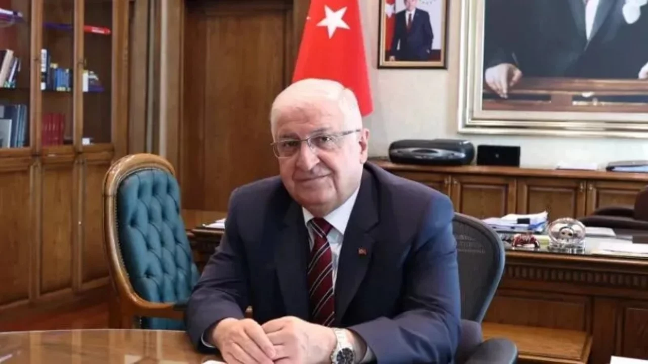 Bakan Yaşar Güler: Şanlı ordumuz, ülkemizi ve asil milletimizi her koşulda korumaya muktedirdir