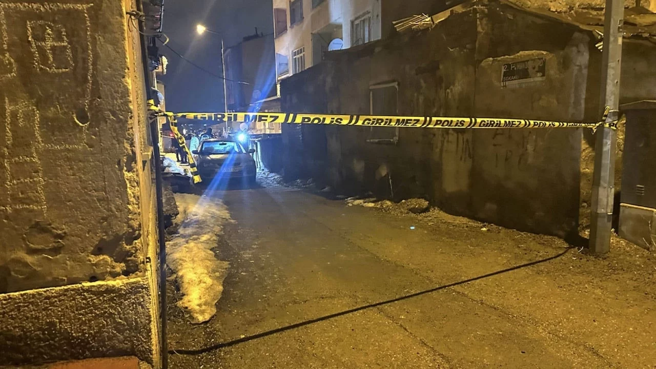 Erzurum'da kan donduran cinayet! Boğazından bıçaklanmış halde bulundu