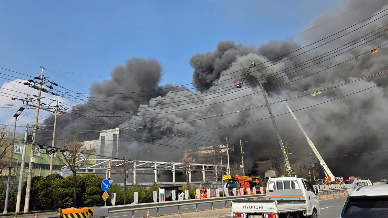 Güney Kore'deki fabrikada patlamada ölü sayısı arttı