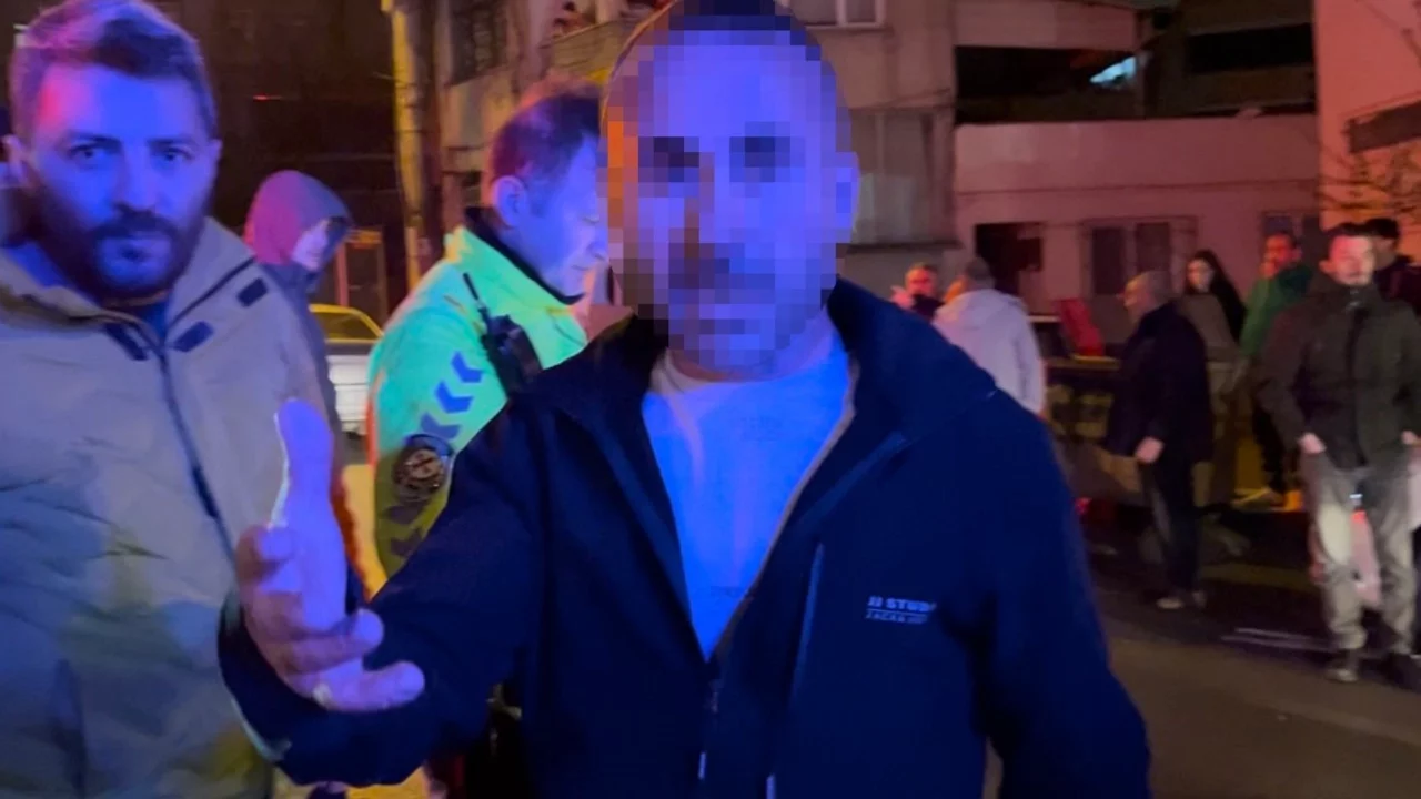 Bursa'da alkollü sürücü vatandaşı polis sandı, araç sahiplerini teselli etti