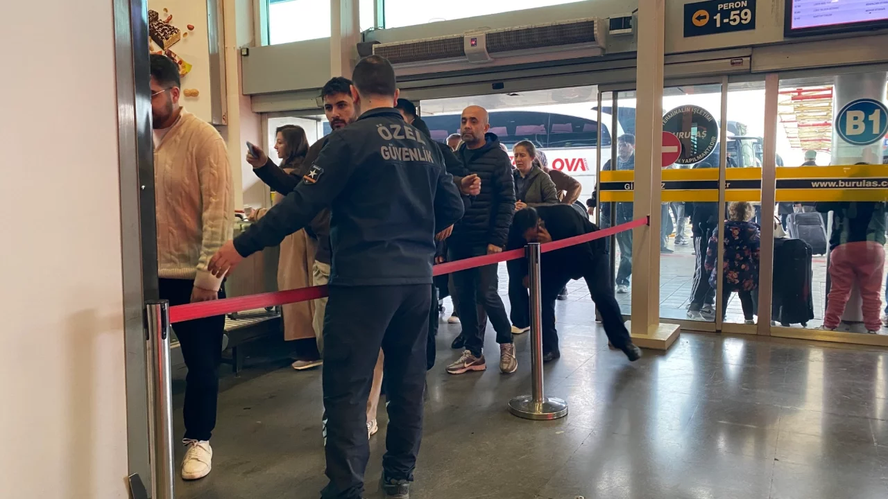 Bursa terminalinde bayram tatili dönüş yoğunluğu başladı