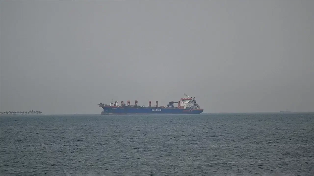 İran 'Hürmüz Boğazı' şartını açıkladı