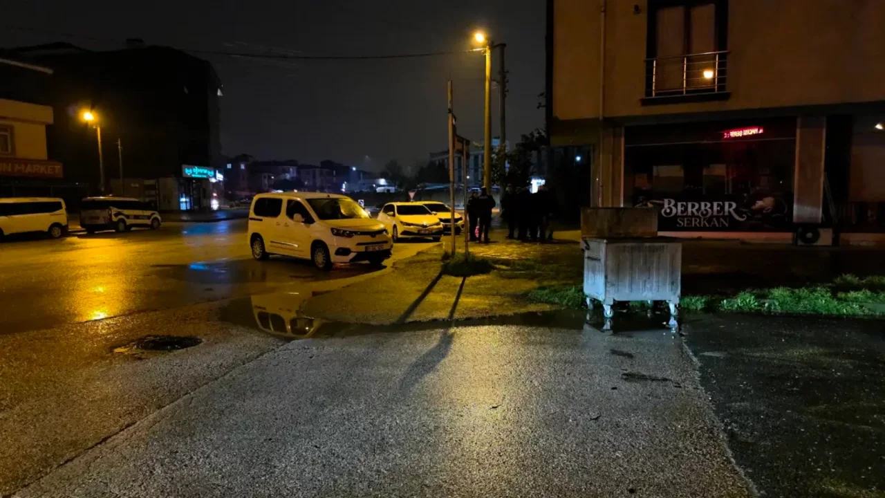 Otobüs durağında dehşet: 14 yaşındaki çocuk başından vurulmuş halde bulundu!