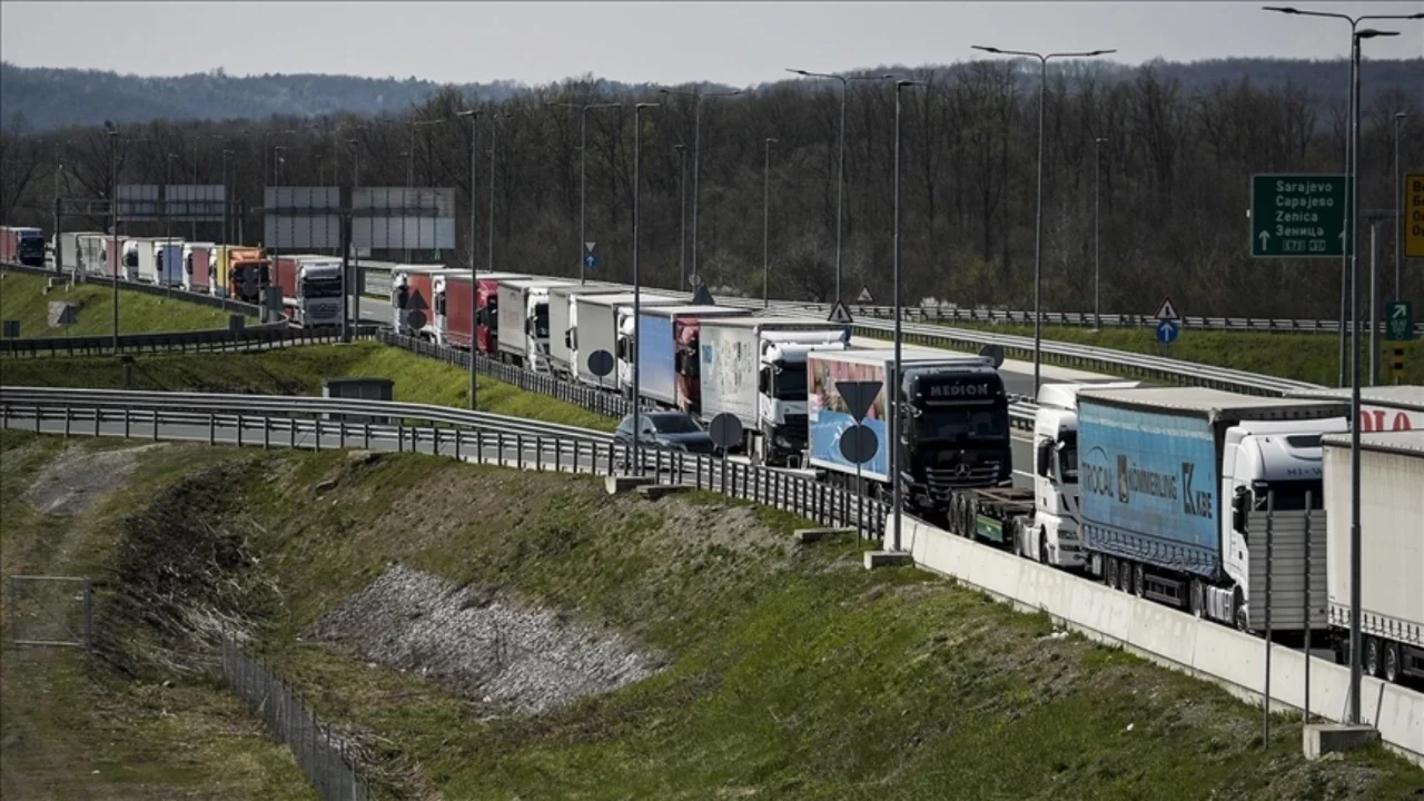 Bosna Hersek'teki kamyon sürücülerinden Avrupa Birliği'ne tepki