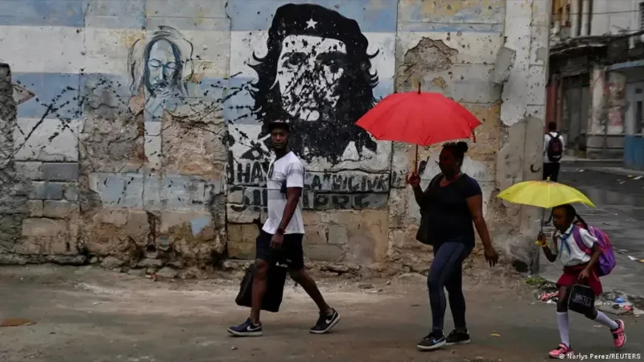 Küba: ABD'nin olası bir saldırısı karşısında askeri hazırlık yapılıyor