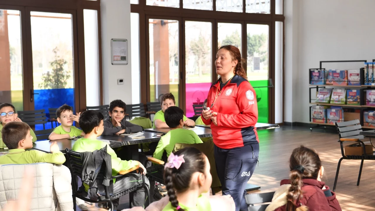 Osmangazi'de çocuklar afet anında neler yapılacağını öğrendi
