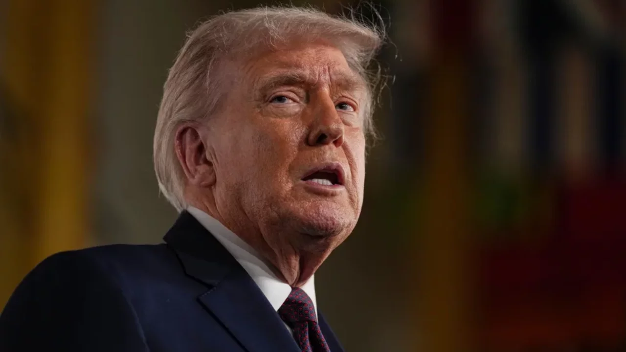 ABD Başkanı Donald Trump'tan İran'a saldırıları erteleme talimatı