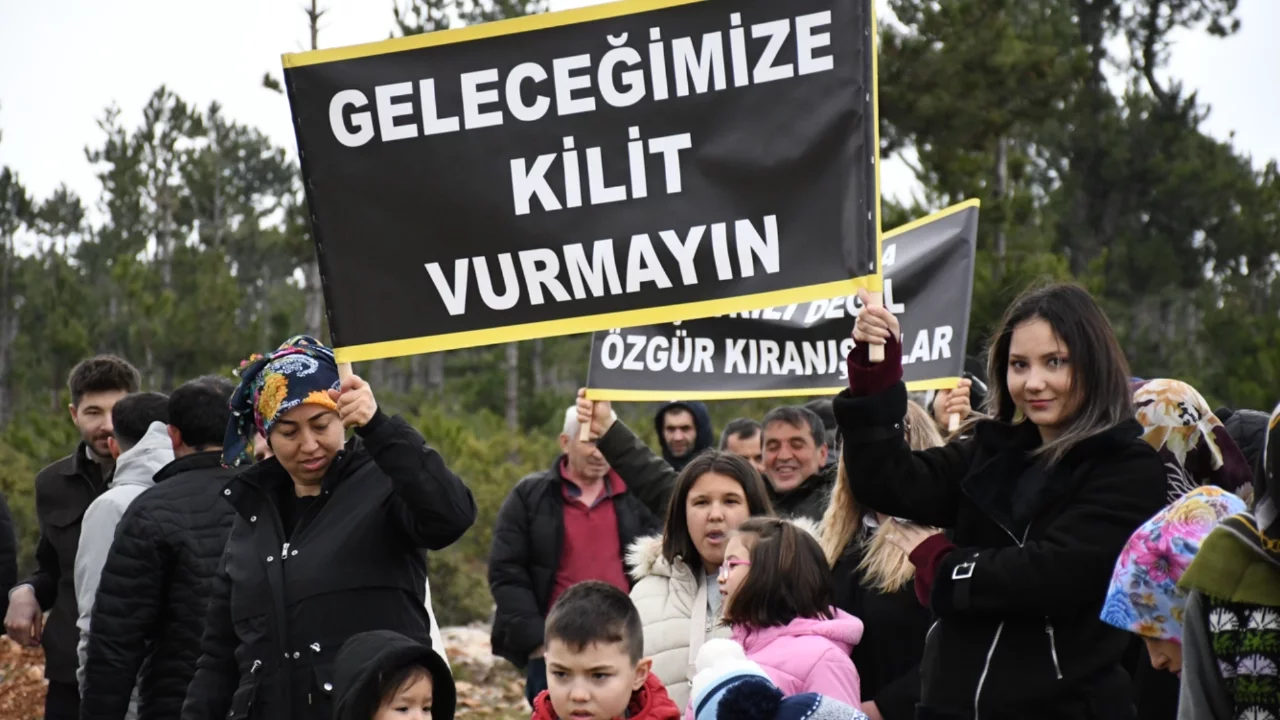 Bursa'da köylüler, meralarına yapılmak istenen cezaevi için toplandı