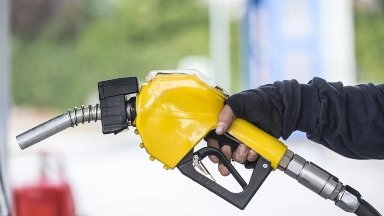 Akaryakıtta yeni zam dalgası: Motorin ve benzin fiyatlarında artış