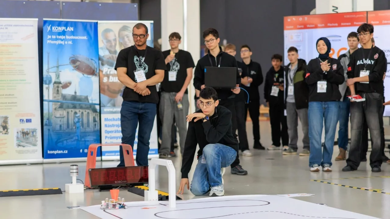 Bursa Erkek Lisesi Robot Takımı Türkiye'nin gururu oldu