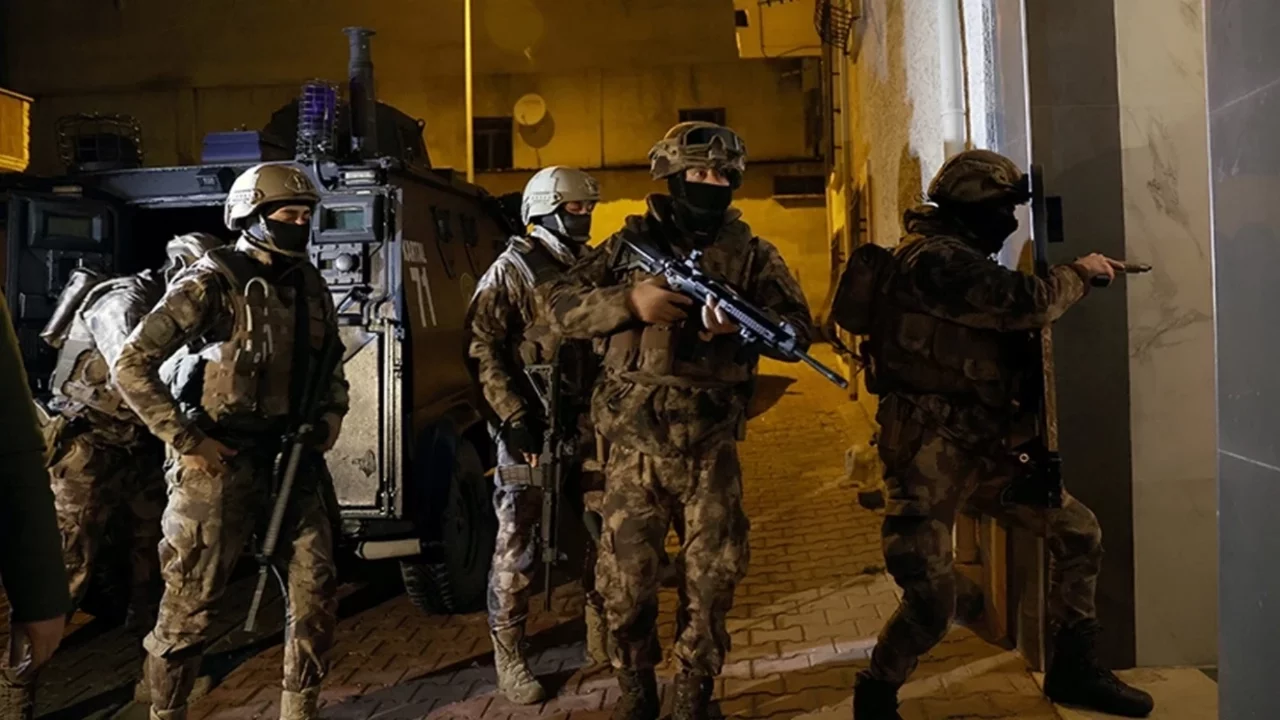 "Eminanç Kardeşler" çetesi çökertildi