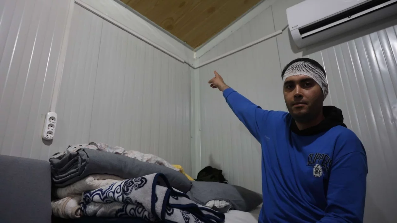 Yatağında uzanırken başına isabet eden yorgun mermiyle kabusu yaşadı