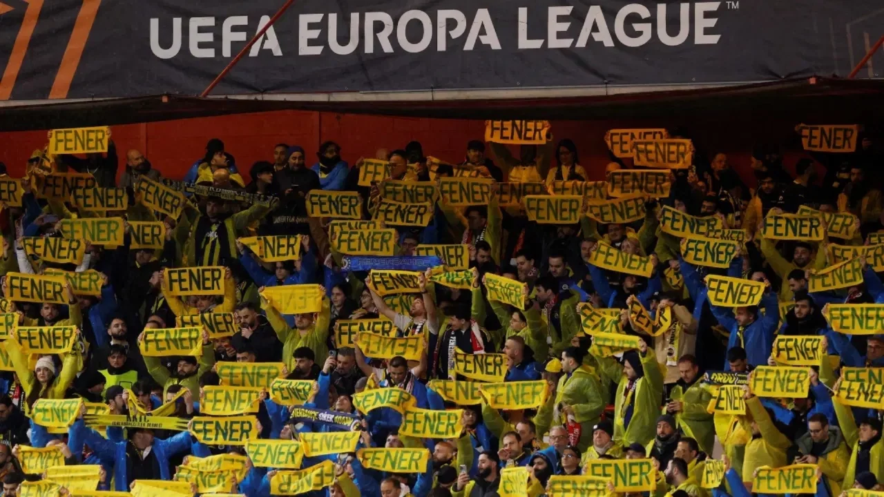 UEFA'dan Fenerbahçe'ye ceza!