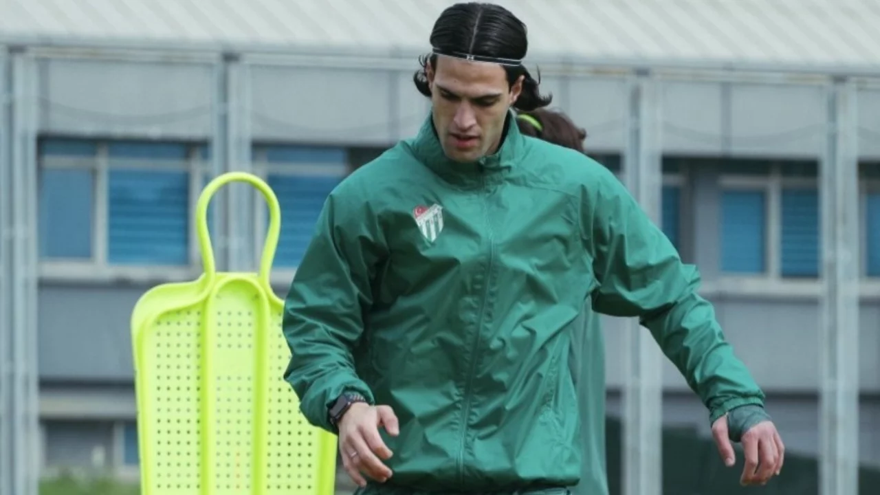 Bursaspor, Fethiyespor maçı hazırlıklarına ara vermeden başladı