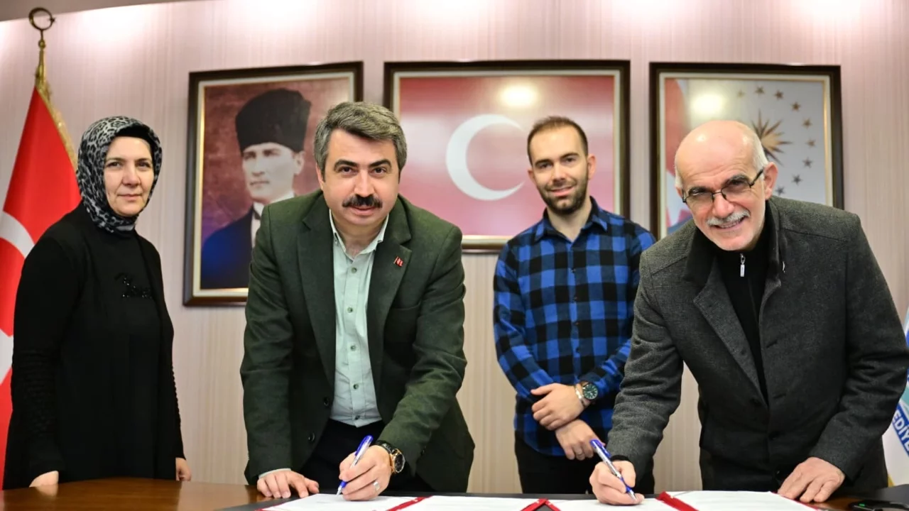 Yıldırım dönüşüyor! Mimarsinan 2. Etap'ta ilk imzalar atıldı