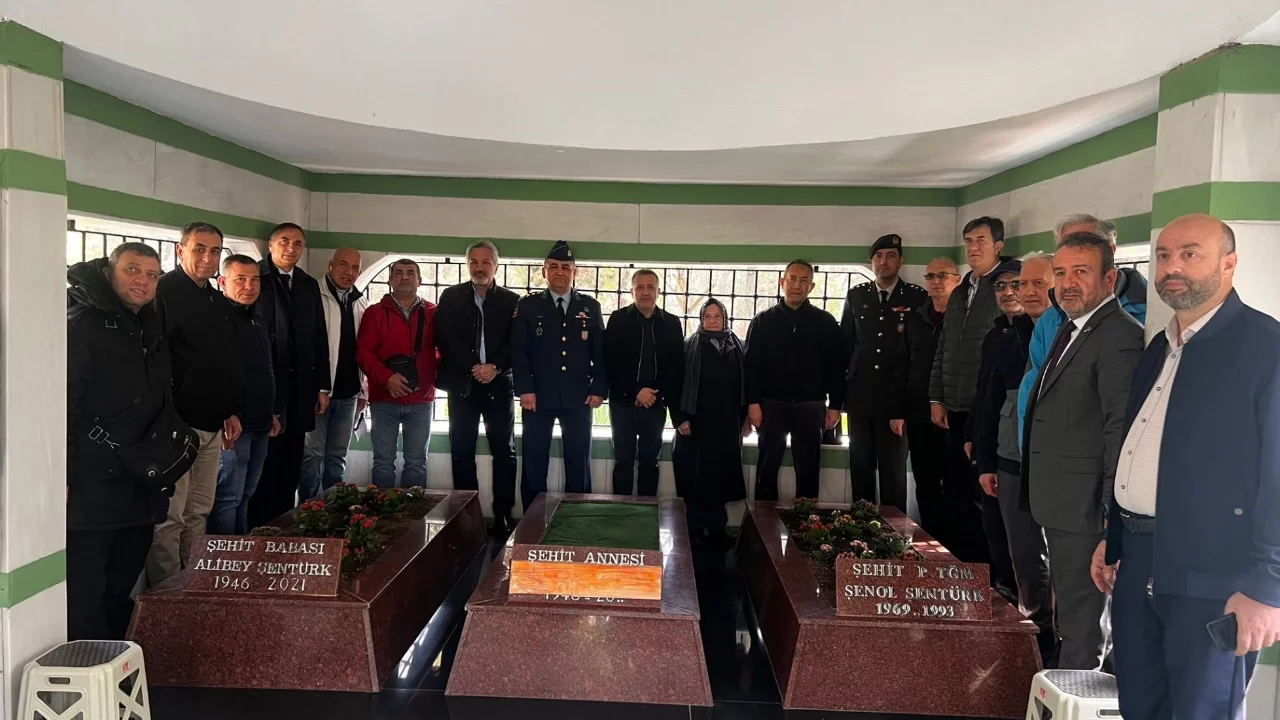Bursalı Şehit Teğmen Şenol Şentürk, şehadetinin 33. yıl dönümünde anıldı
