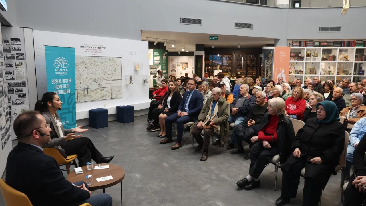 Nilüfer'de 'Sağlıklı Yaş Alma' semineri düzenlendi