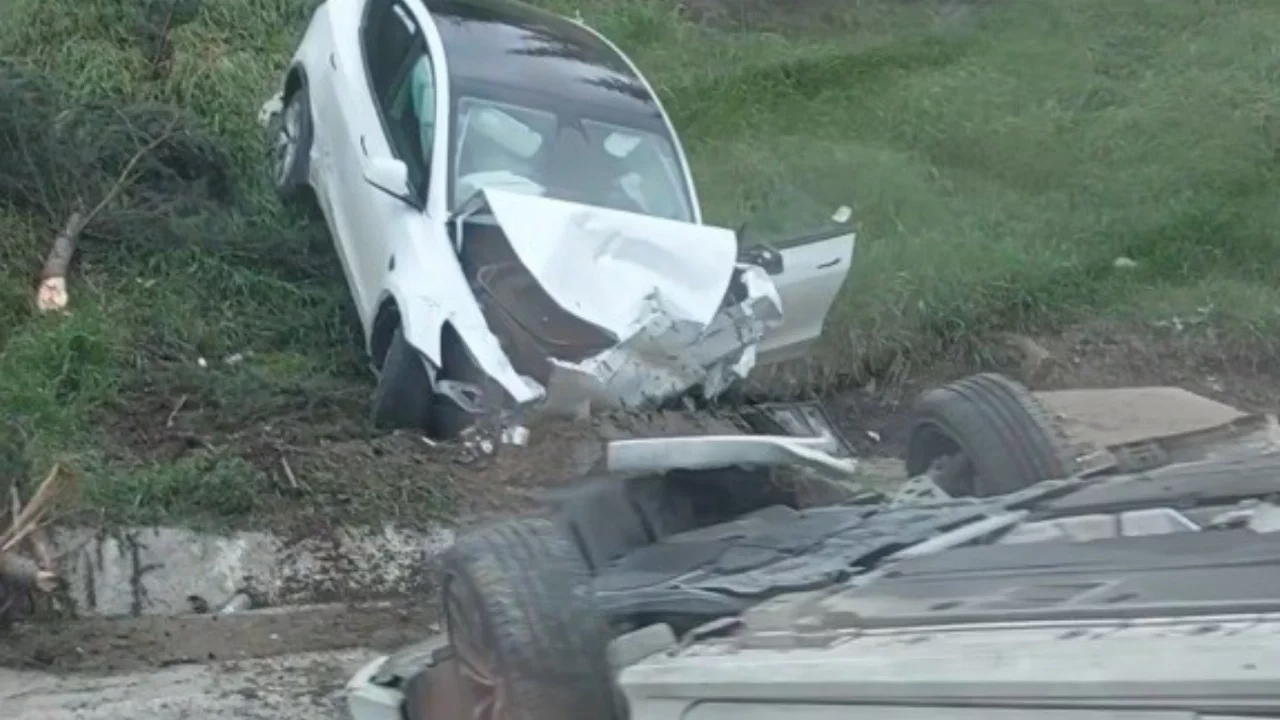 Kocaeli'de kontrolden çıkan elektrikli araç otoparkı savaş alanına çevirdi
