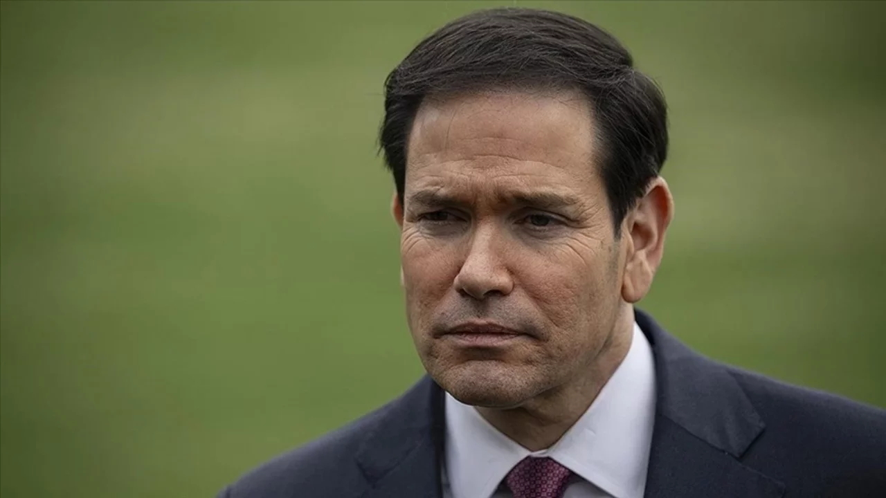 Rubio'dan "Hürmüz Boğazı'nda menfaati olan ülkeler bu sorunu çözmeli" mesajı