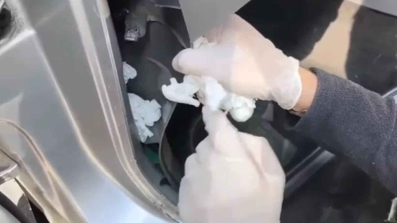 Bursa'da uyuşturucu operasyonu! Aracın farklı noktalarına ustaca gizlenmiş