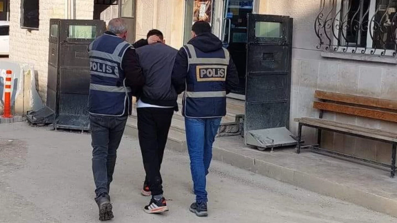 Bursa'da 10 yıl kesinleşmiş hapis cezası bulunan şahıs yakalandı