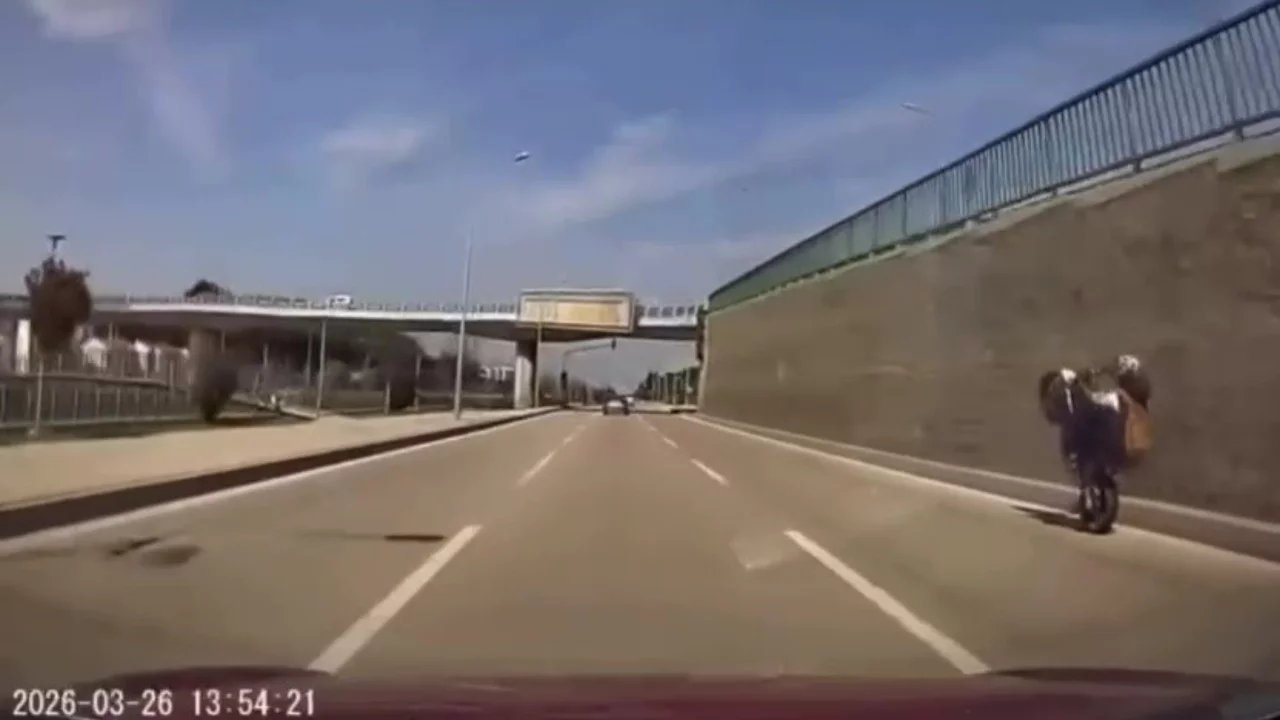 Bursa'da tehlikeli motosiklet şovu