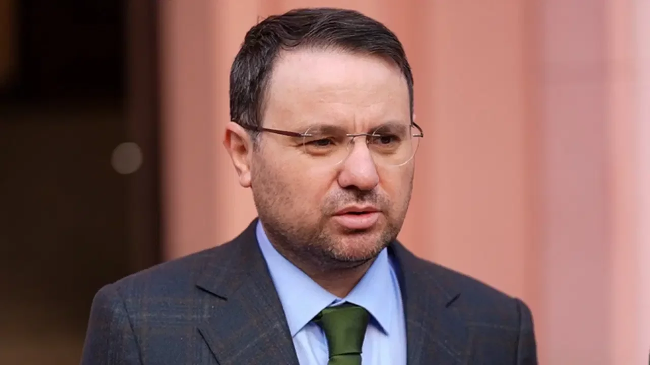 Akın Gürlek duyurdu: Avukatlar için yeni dönem başlıyor