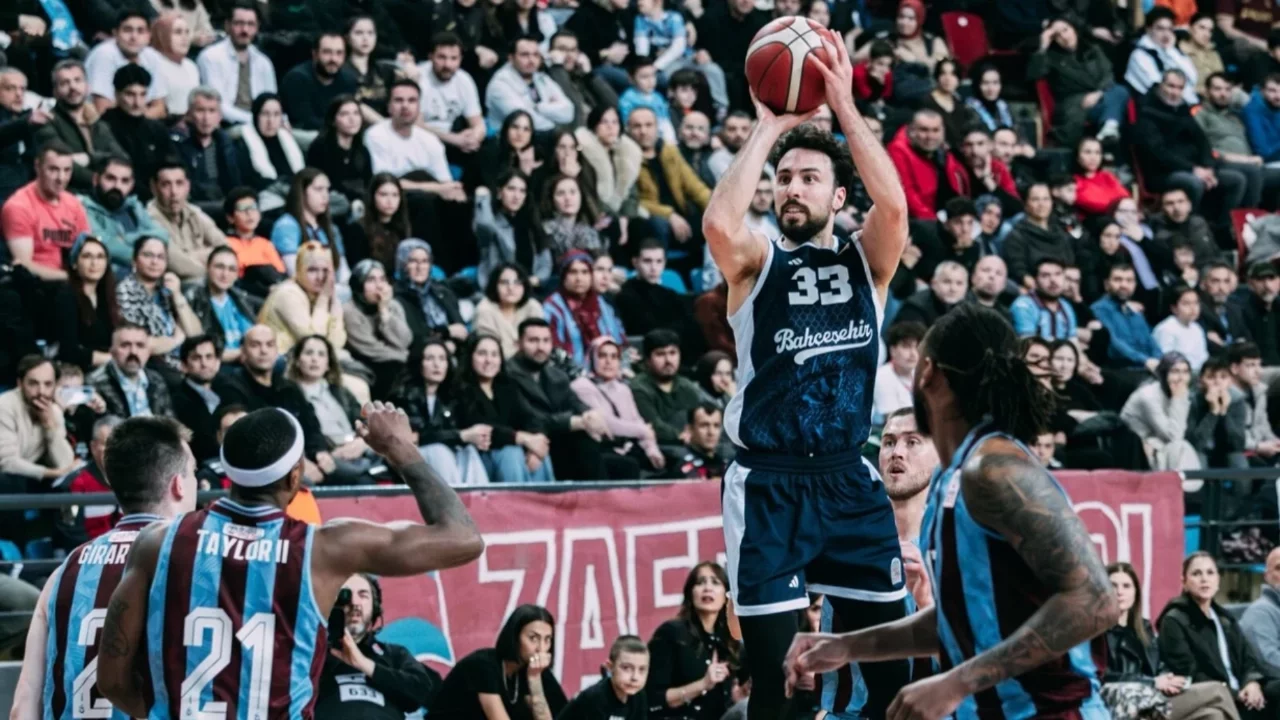 Bahçeşehir Koleji, deplasmanda Trabzonspor'u 81-71 yendi