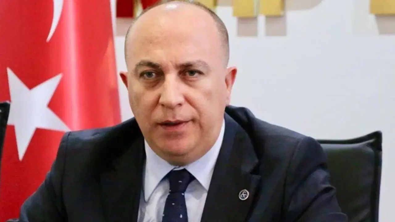 MHP'de istifa: İzzet Ulvi Yönter görevi bıraktı