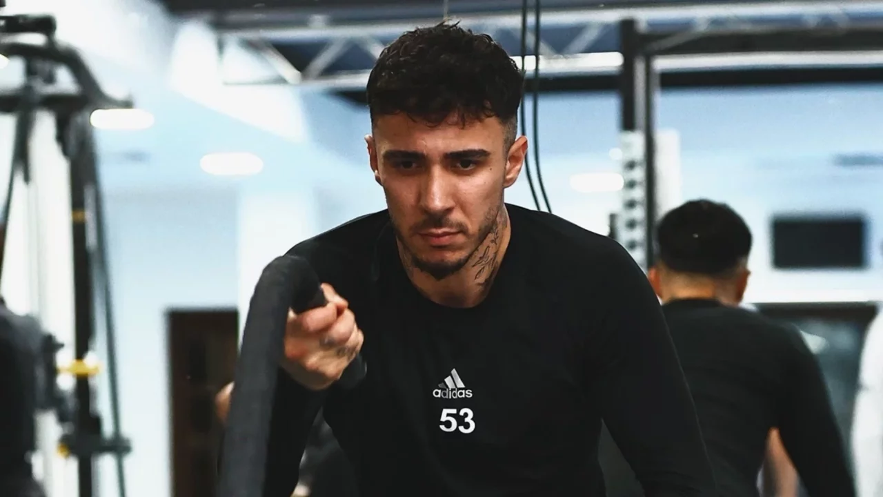 Beşiktaş Fenerbahçe derbisi için salonda çalıştı