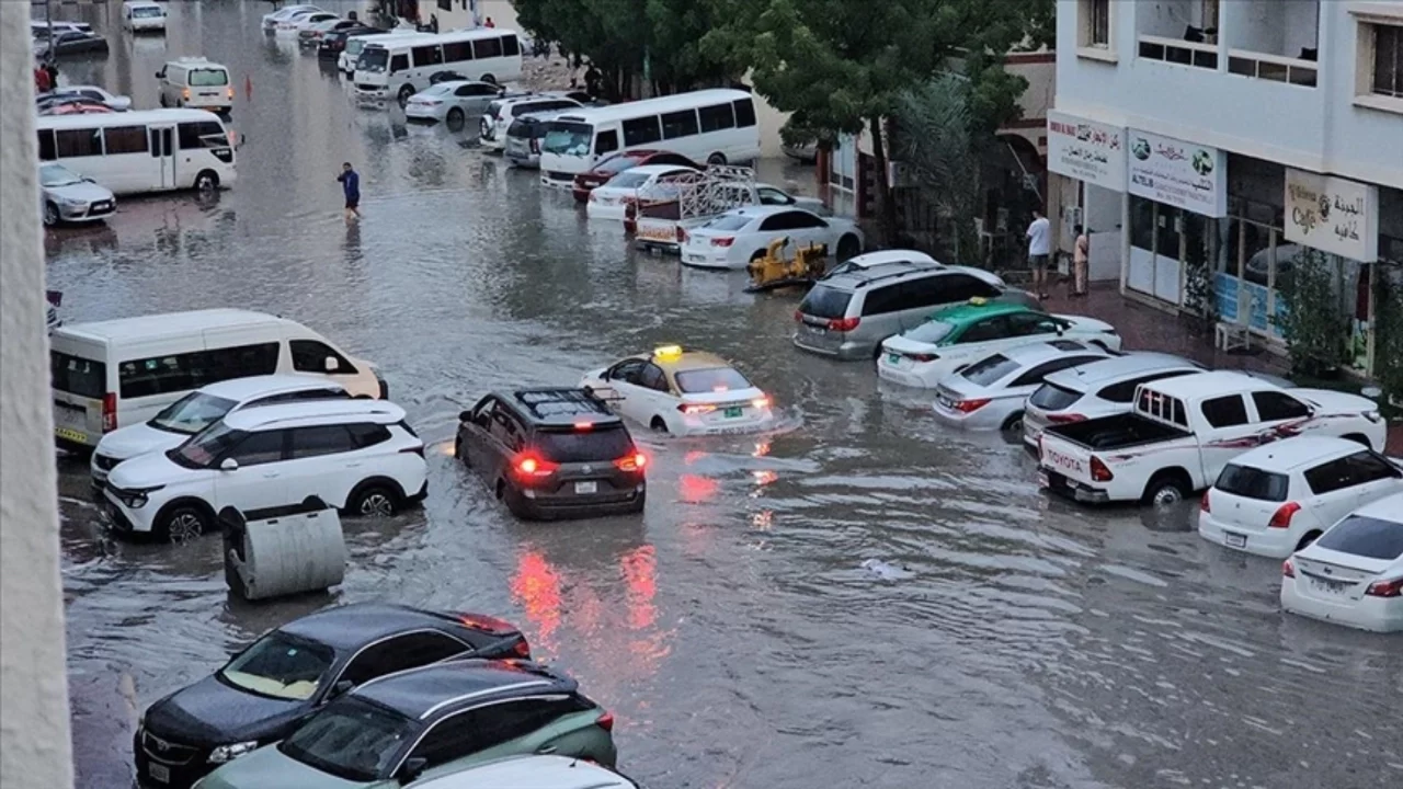 Körfez ülkelerinde aşırı yağışlar ve sel, can kaybına sebep oldu