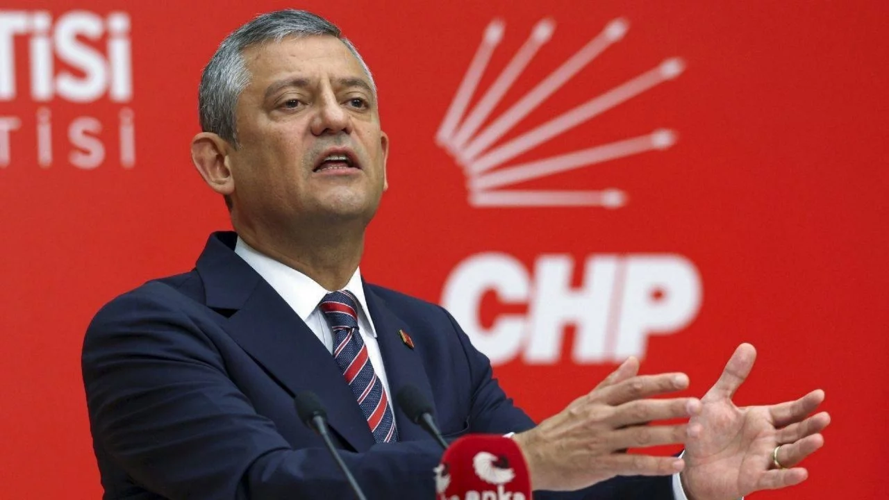 Özgür Özel: Kimse susarak, sinerek, teslim olarak başaramayacak; ya hep birlikte başaracağız, ya ...