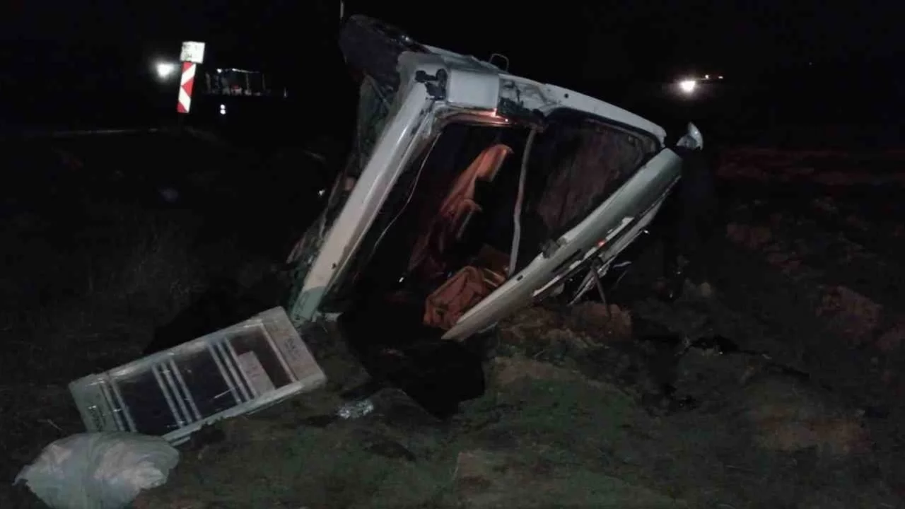 Tokat'ta minibüs devrildi: 1 kişi yaralandı