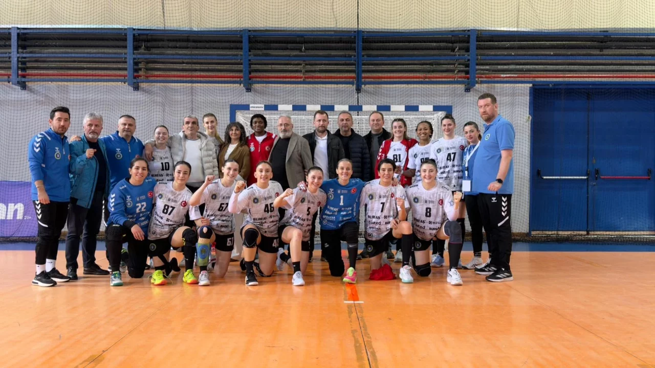 Bursa Büyükşehir Belediyespor yarı final biletini kaptı